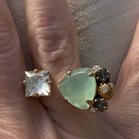 Henri Bendel Stone & Gold ring moi and toi green and clear stone gold ring - Picture 3 of 7
